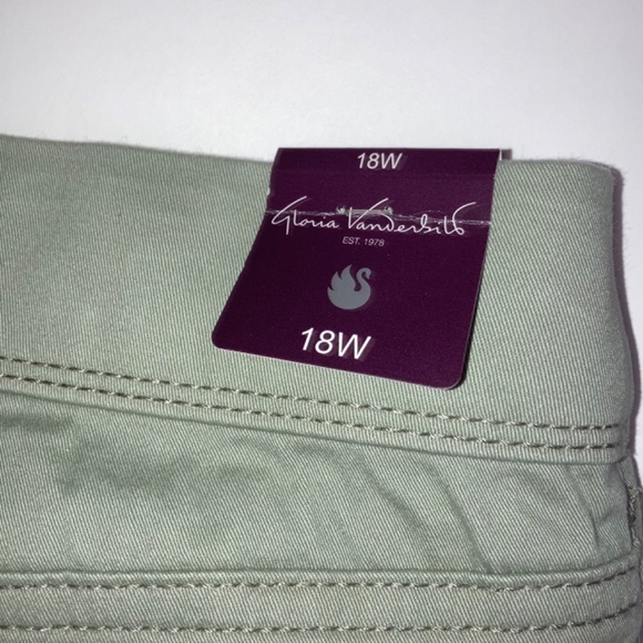 Gloria Vanderbilt Stretch Luxe Women’s Shorts NWT - Picture 4 of 4